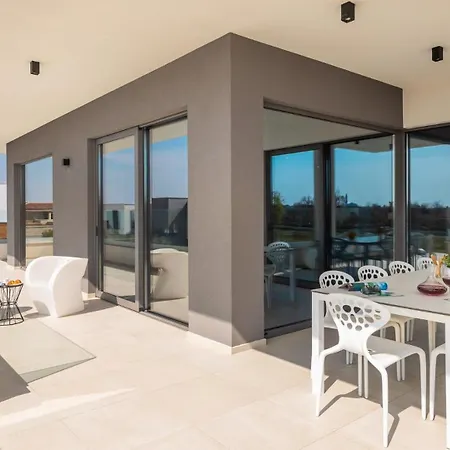 Old Olive Vii By Vivi Rent Villa *