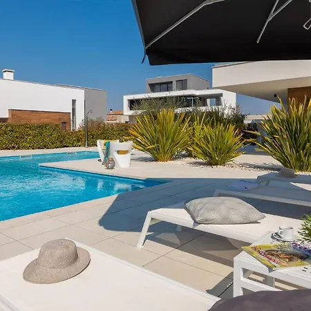 Villa Old Olive Vii By Vivi Rent Vodnjan